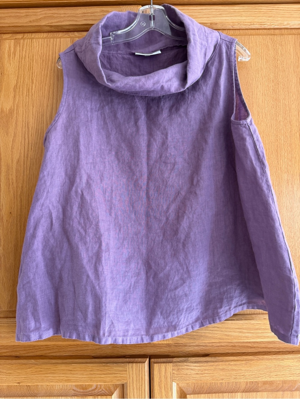 Bryn Walker Linen top size Small, Fits more like a size Large.